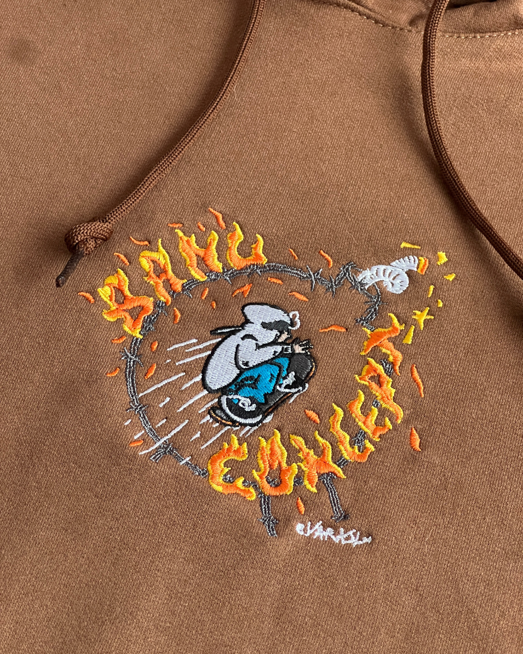 Poleron con Gorro Bang concept Chocolate