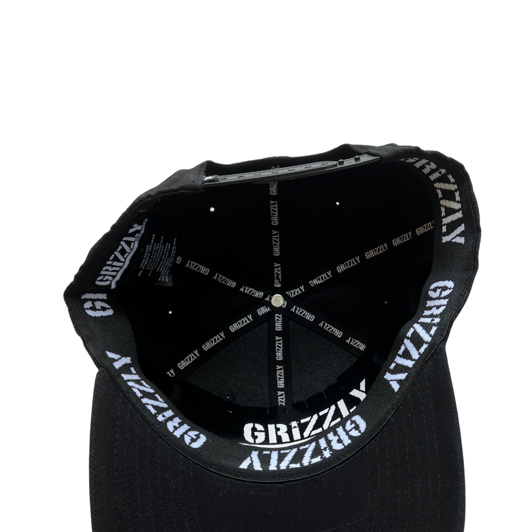Jockey Grizzly 6 pannel CURVO ELASTICO HAT  EMBROIDERY Black