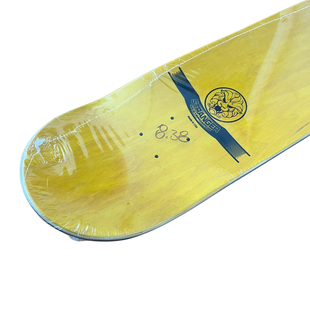 Tabla Stranger 2026 Volcanes II 8,38" INCLUYE LIJA NEGRA